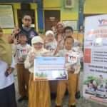 screening-kesehatan-mata-gratis-yatim-mandiri-gresik