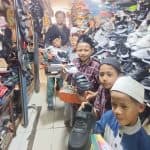 sepatu-harapan-untuk-enam-adik-binaan-asrama-jakarta